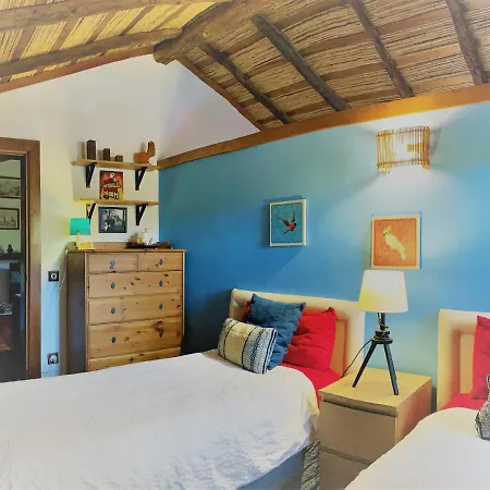 Casa De Campo Privada En San Mateo * Vega de San Mateo
